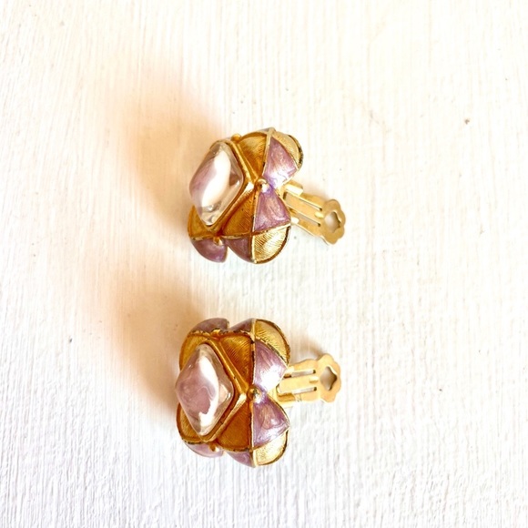 Jay Strongwater Purple &Gold Clip on Earrings - Picture 7 of 16